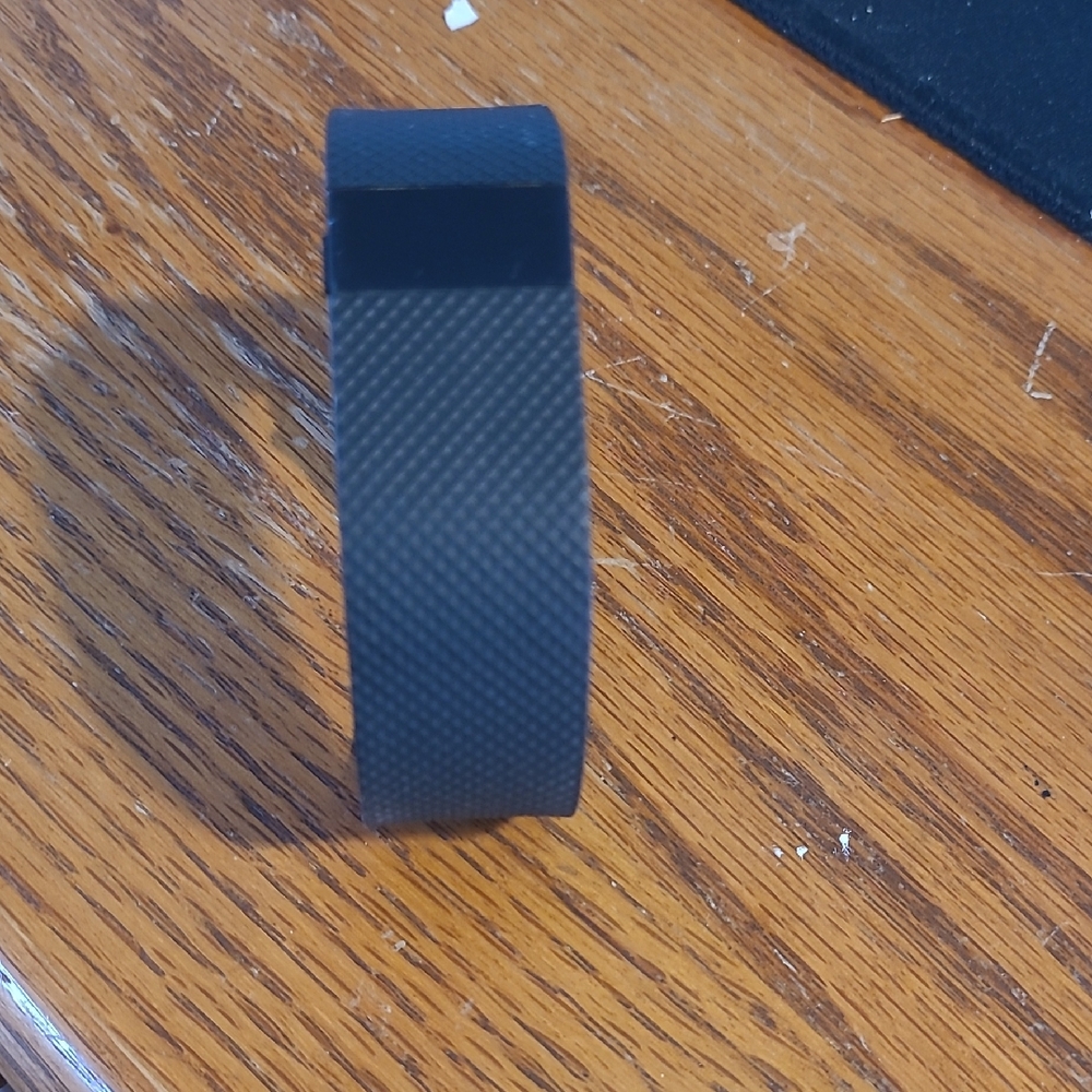FITBIT CHARGE HR, SZ SM, NO CHARGER